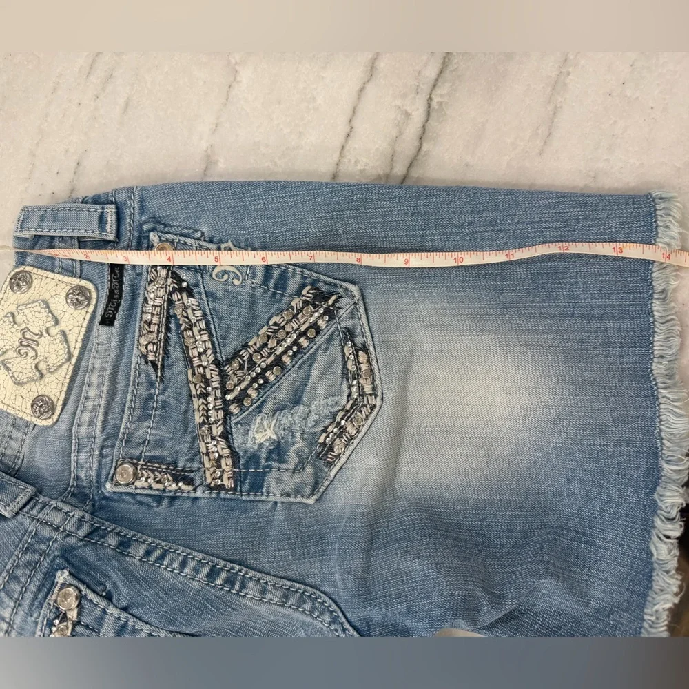 Miss Me NWOT Denim Shorts Never Worn Rhinestones - Picture 5 of 14